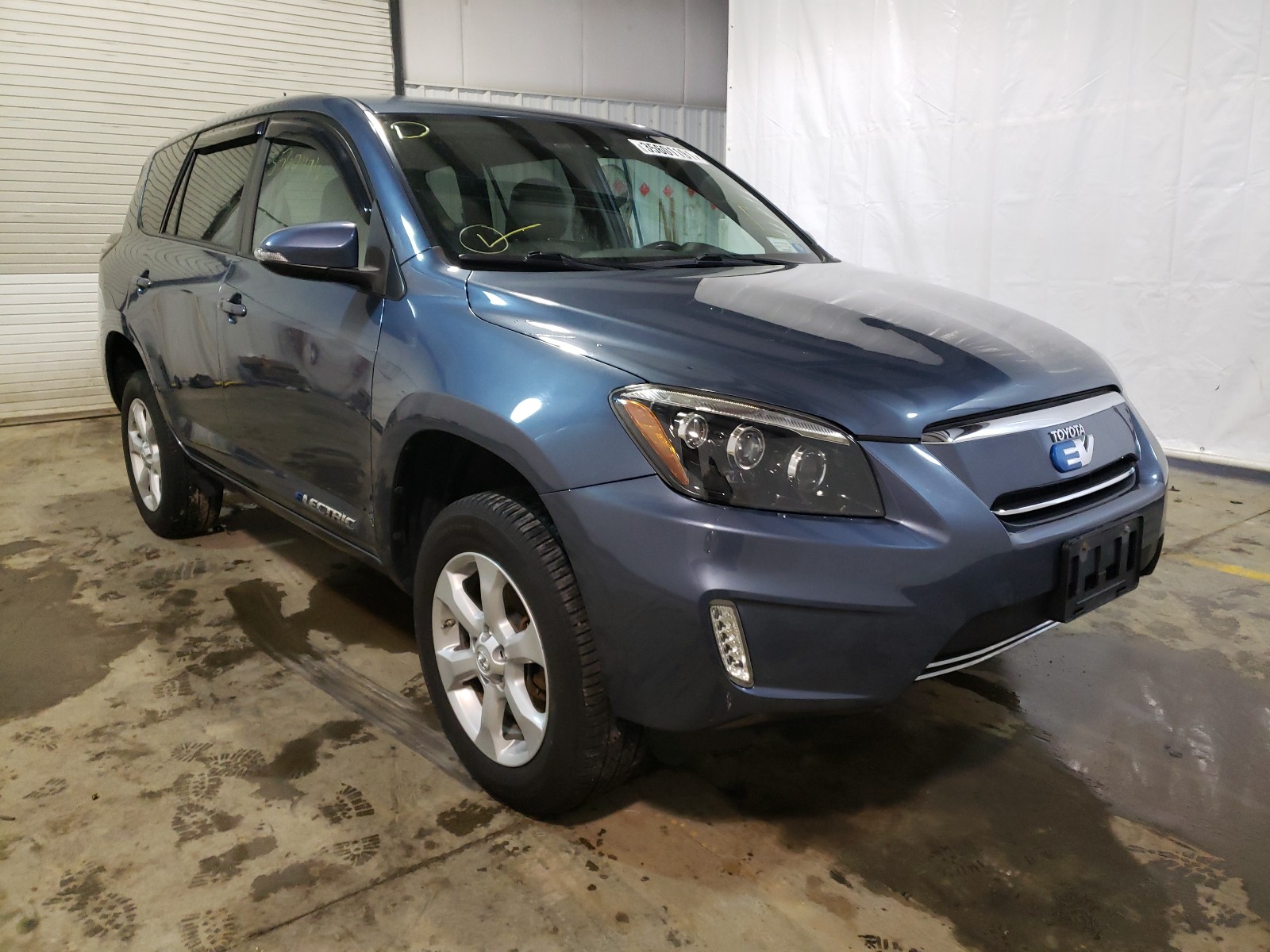 2014 toyota rav4 ev
