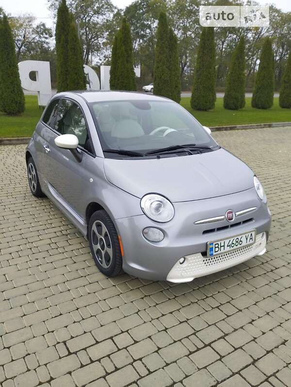 2017 fiat 500e