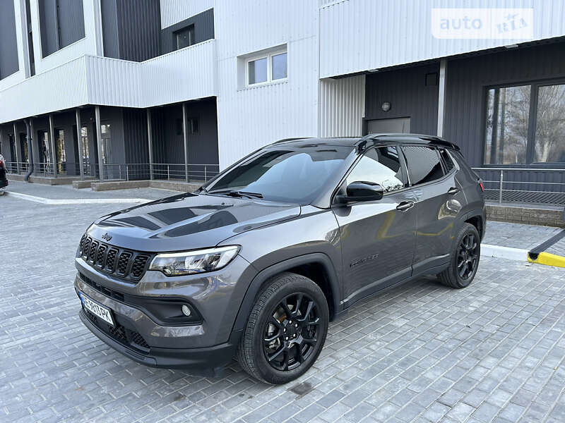 2022 jeep compass