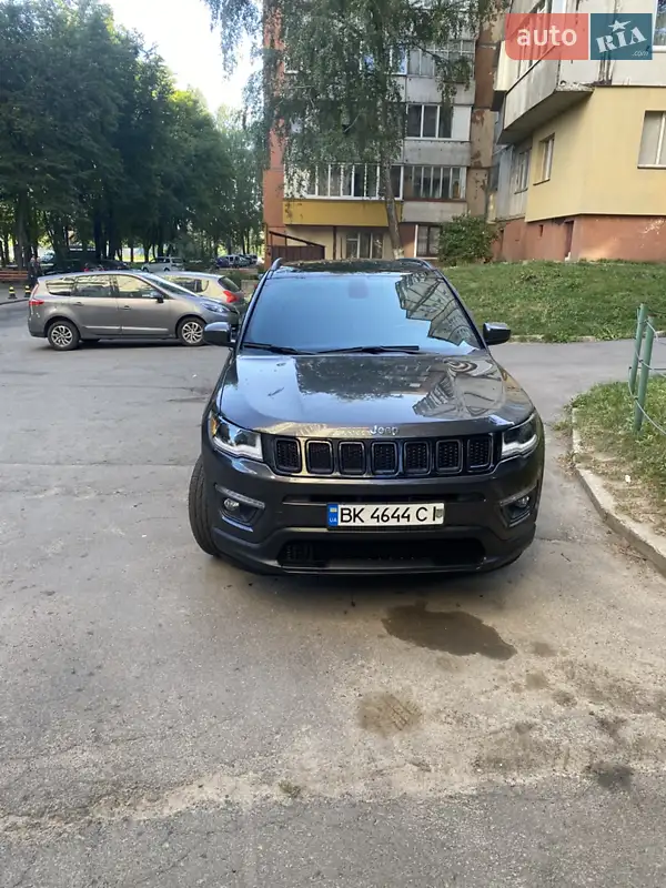 2020 jeep compass