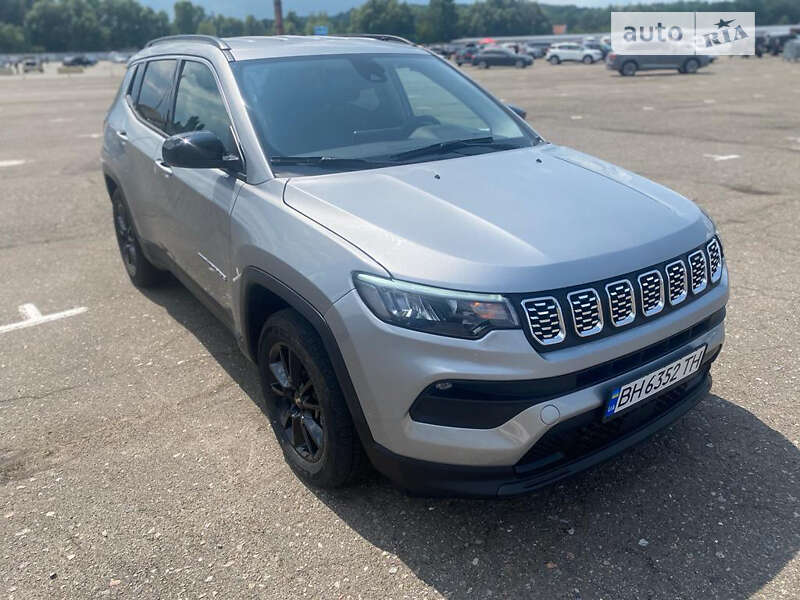 2022 jeep compass