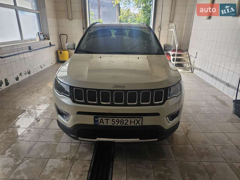 2019 jeep compass