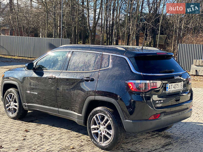 2020 jeep compass