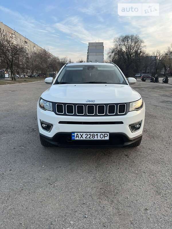 2020 jeep compass
