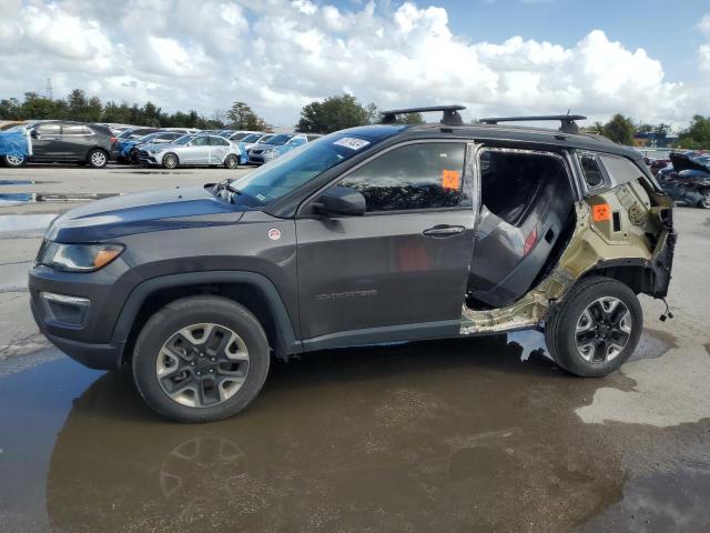 2017 jeep compass tr