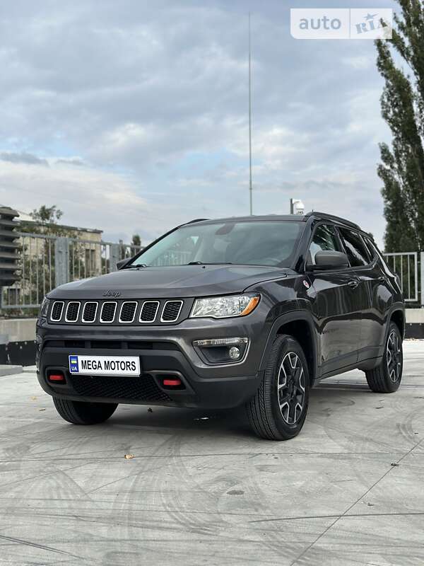 2019 jeep compass