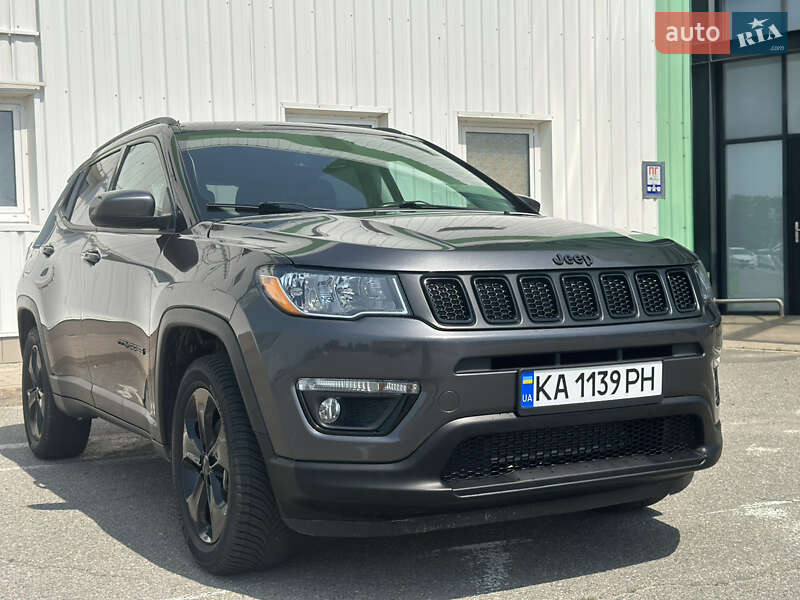 2020 jeep compass
