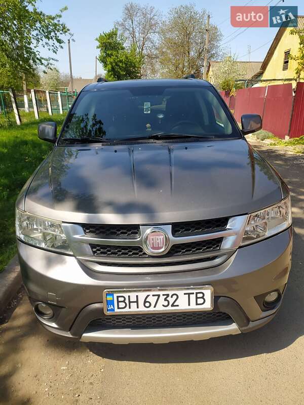 2011 fiat freemont