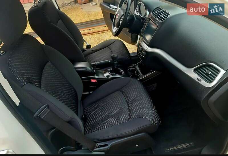 2012 fiat freemont