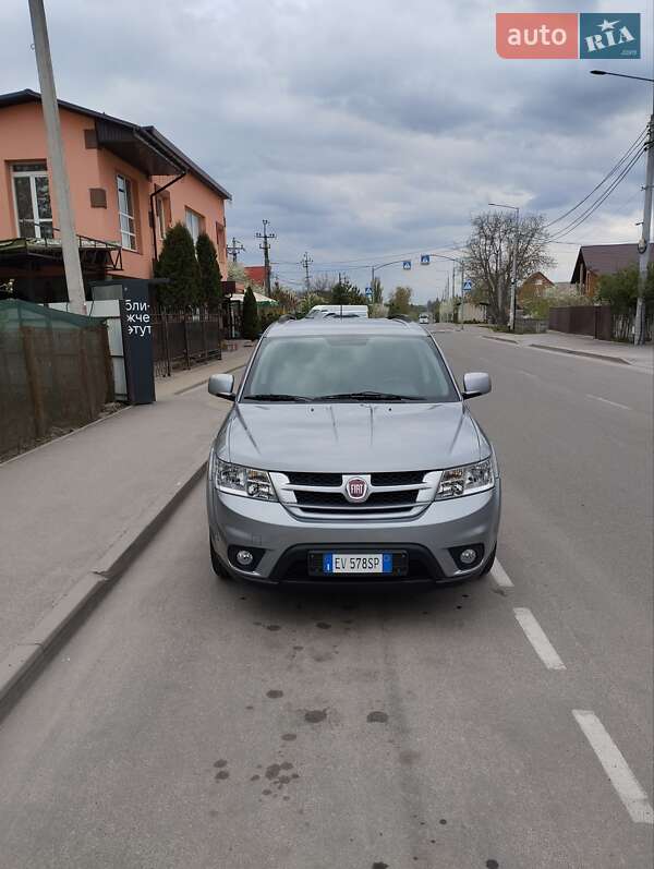 2014 fiat freemont