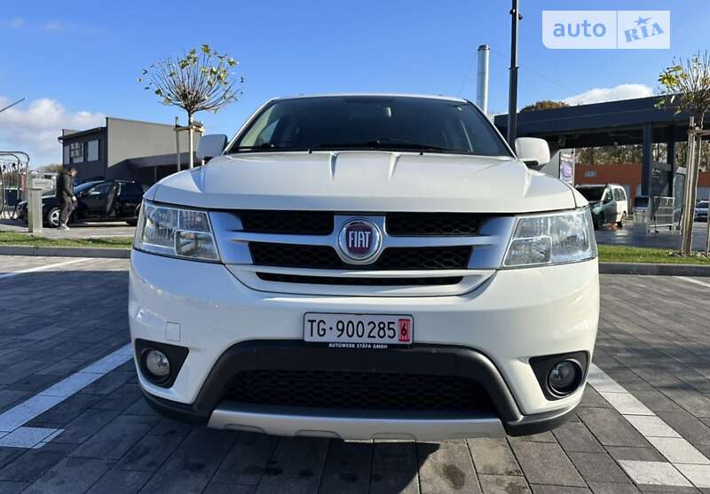 2011 fiat freemont