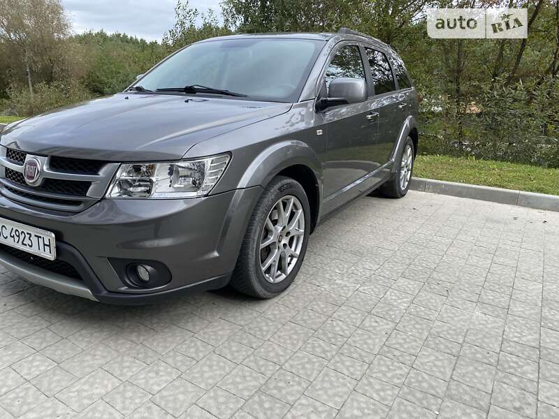 2012 fiat freemont