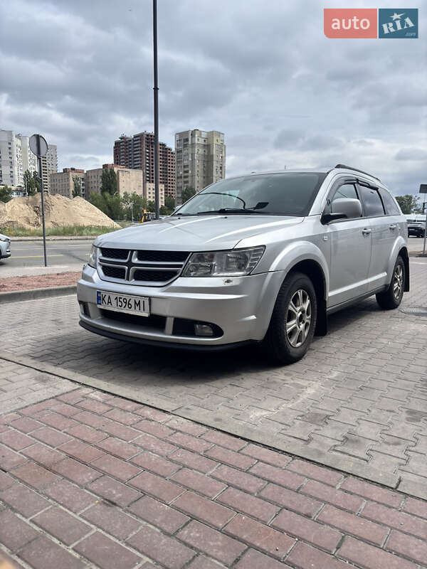 2010 dodge journey