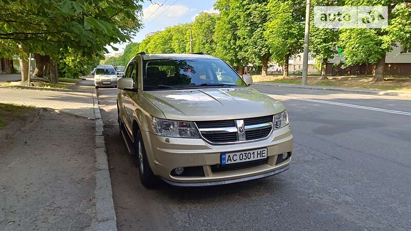 2010 dodge journey