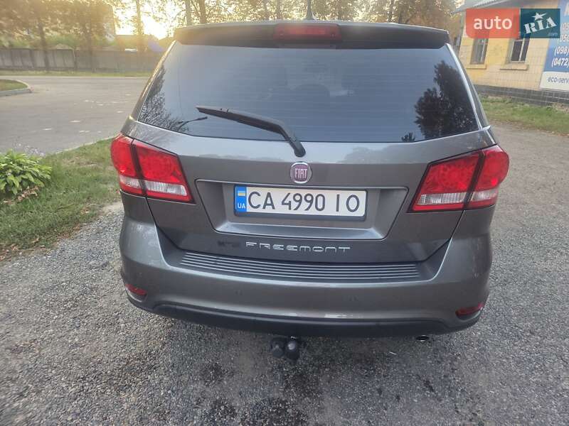 2011 fiat freemont