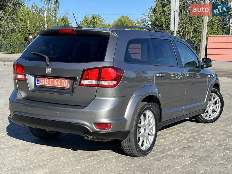 2011 fiat freemont