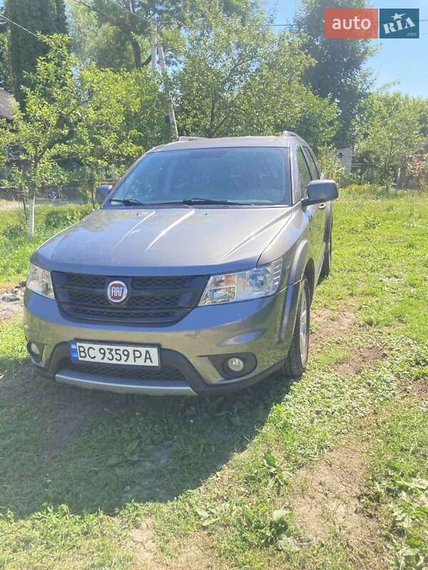 2011 fiat freemont