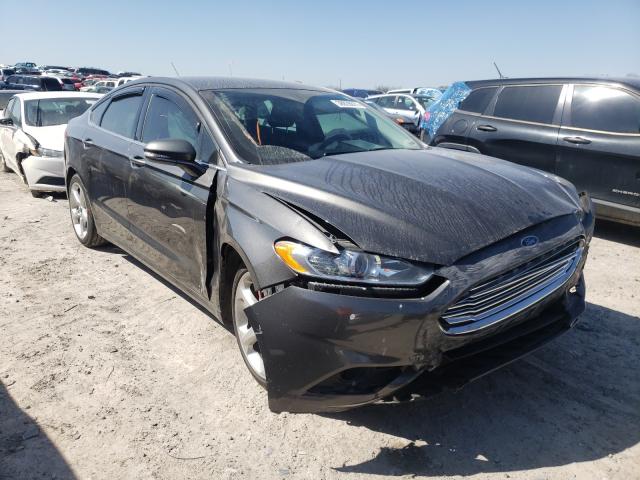 2016 ford fusion se