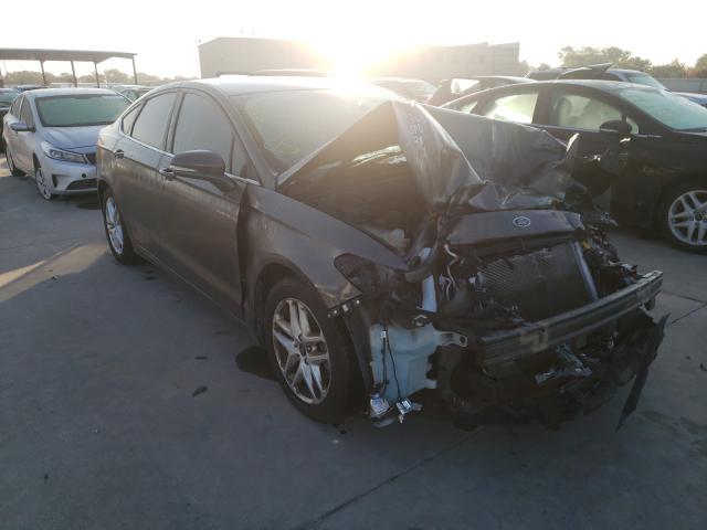 2016 ford fusion se