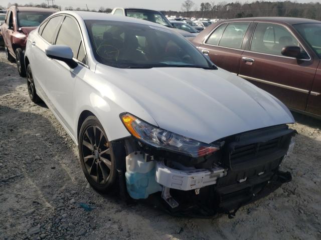 2017 ford fusion se