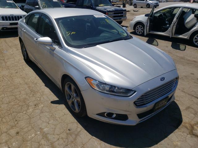 2016 ford fusion se