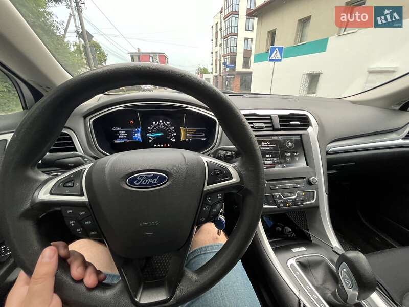 2016 ford fusion