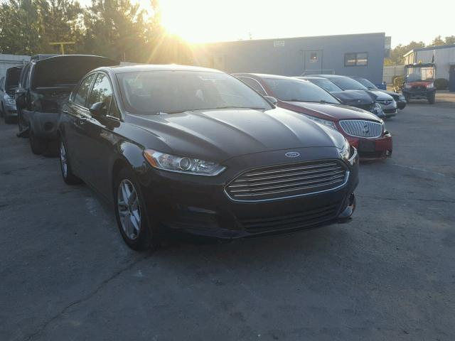 2016 ford fusion se