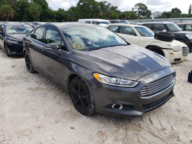 2015 ford fusion se
