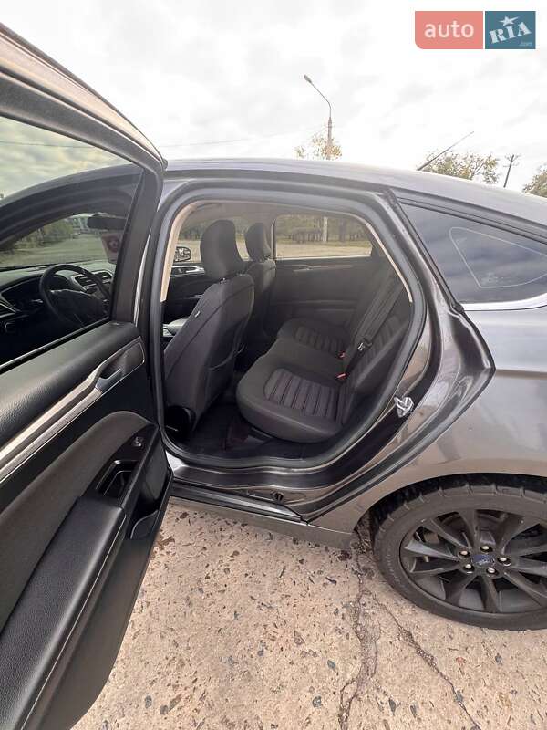 2016 ford fusion