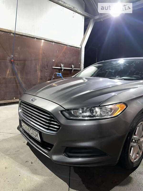 2012 ford fusion