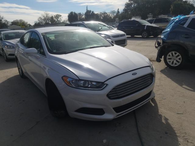 2015 ford fusion se