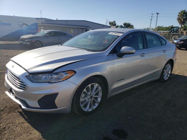 2018 ford fusion se