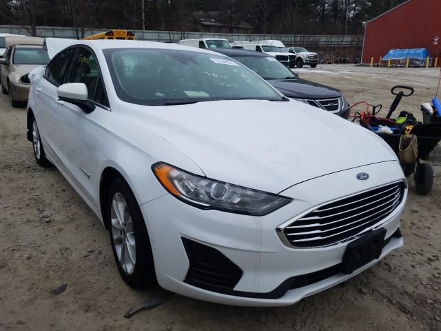 2019 ford fusion se