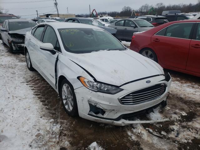 2019 ford fusion se