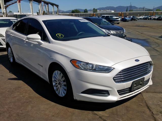 2016 ford fusion se