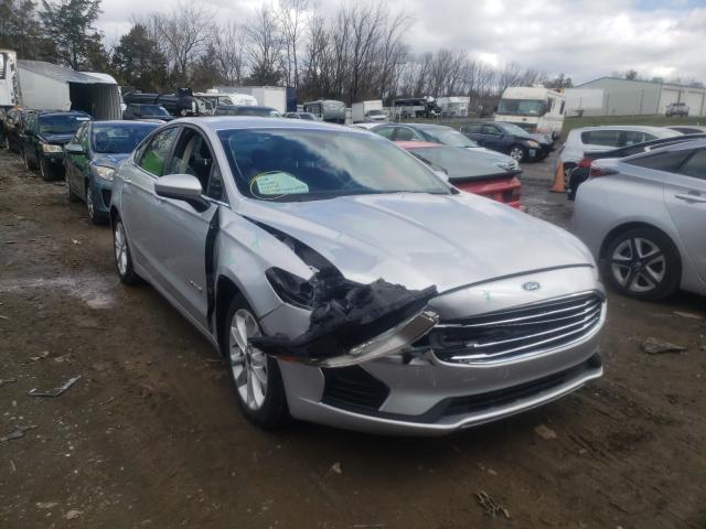 2019 ford fusion se