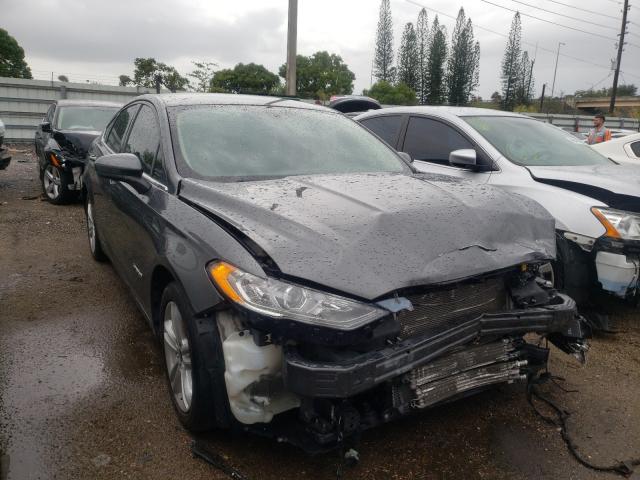 2018 ford fusion se