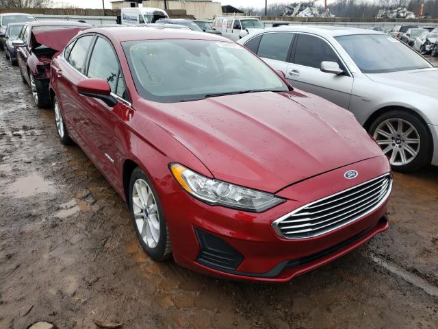 2019 ford fusion se