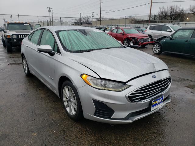 2019 ford fusion se