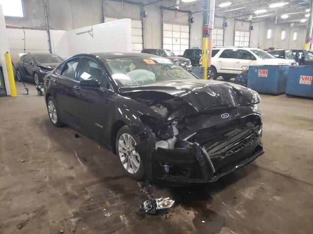 2019 ford fusion se