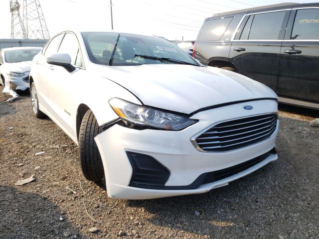 2019 ford fusion se