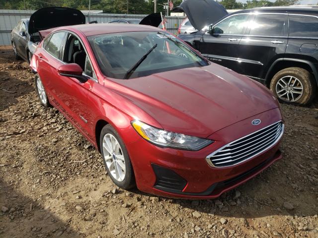2019 ford fusion se
