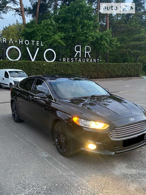 2015 FORD Fusion