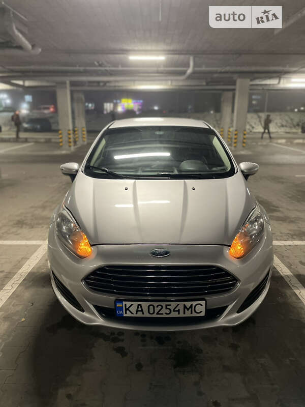 2015 ford fiesta