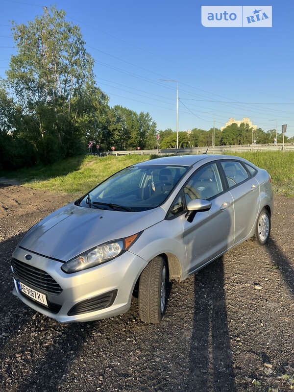 2015 ford fiesta
