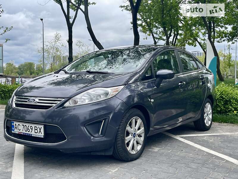 2012 ford fiesta