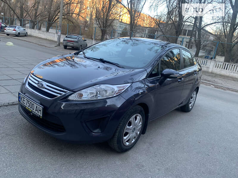 2013 ford fiesta