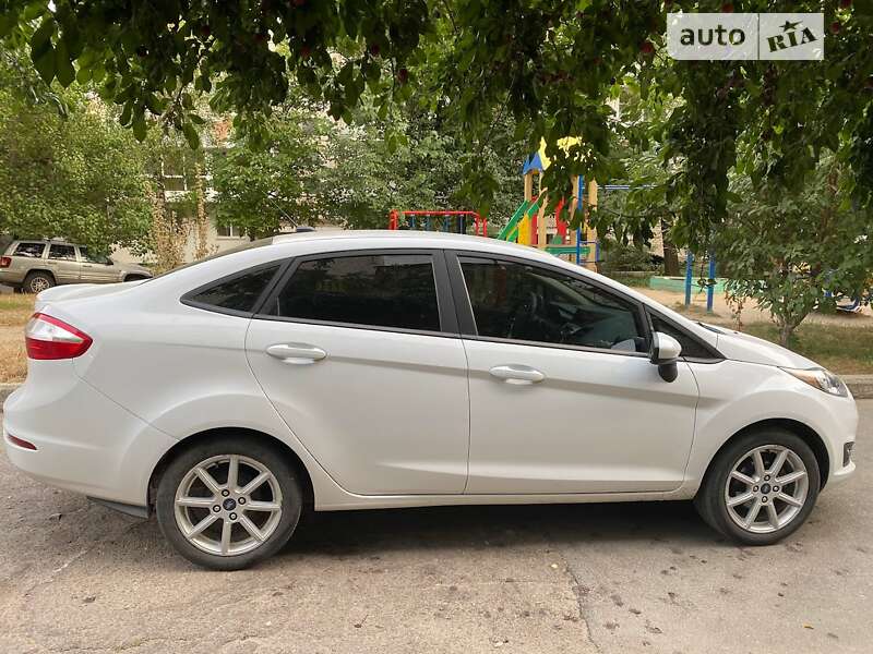 2019 ford fiesta