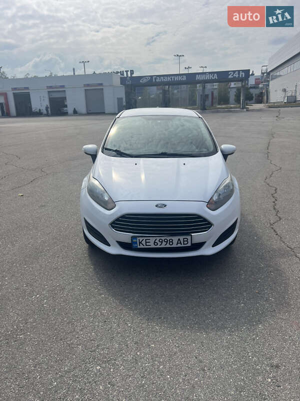2015 ford fiesta