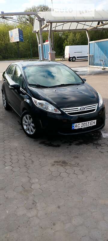 2013 ford fiesta